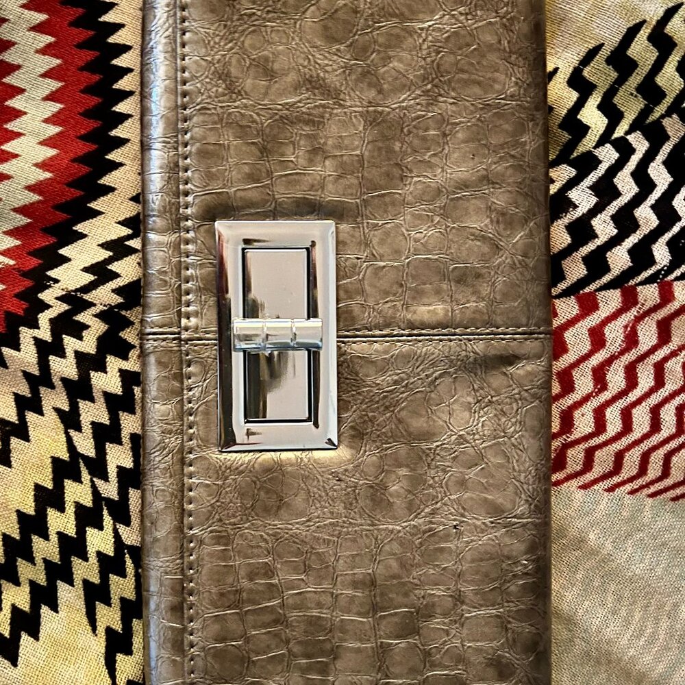 Clutch purse by Lulu Townsend - Patent leather and chain strap - Great condition